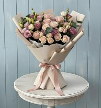 Букет цветов из:  Розы и Лизиантусы в Листвянке