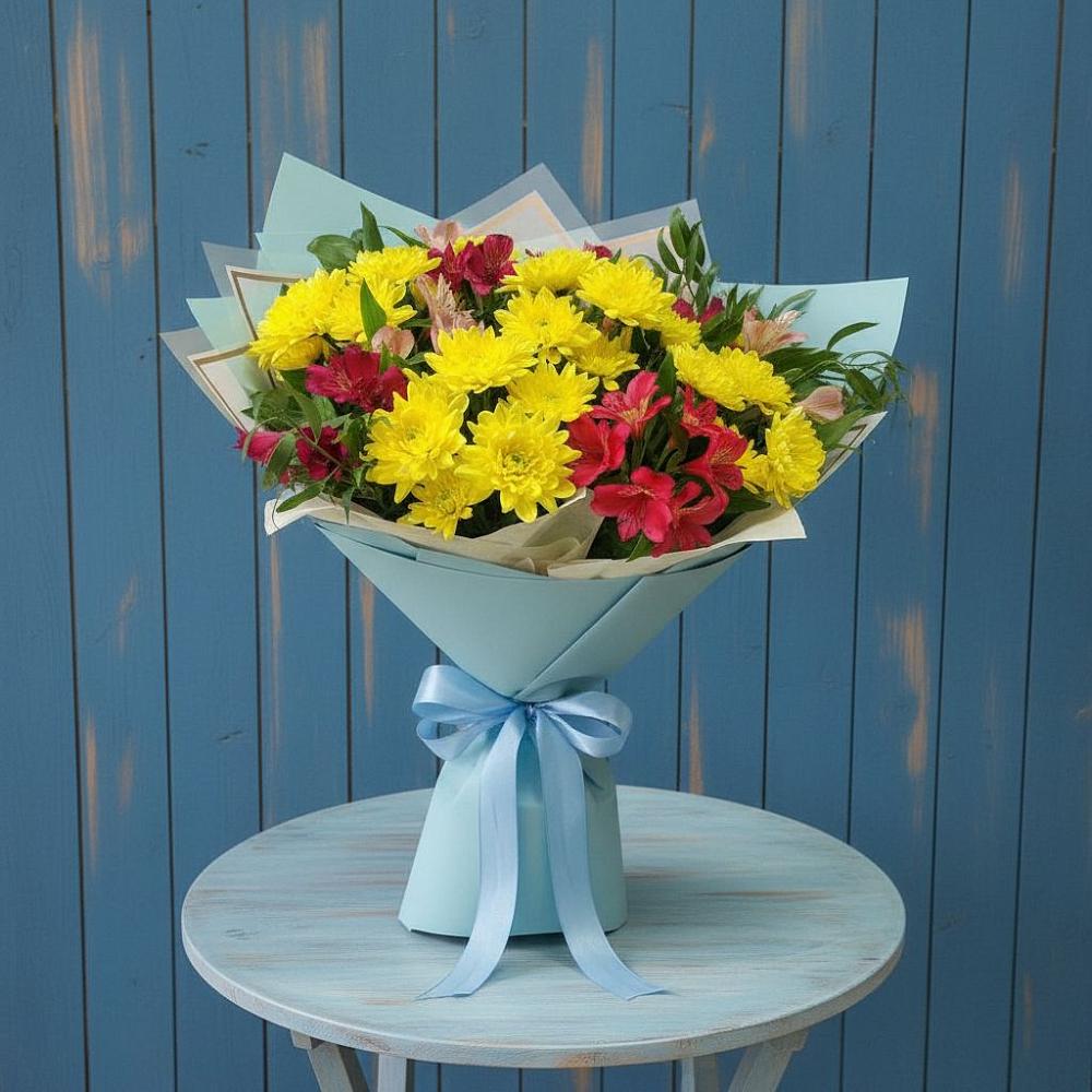 Букет цветов из: Альстромерии и Хризантемы в Листвянке