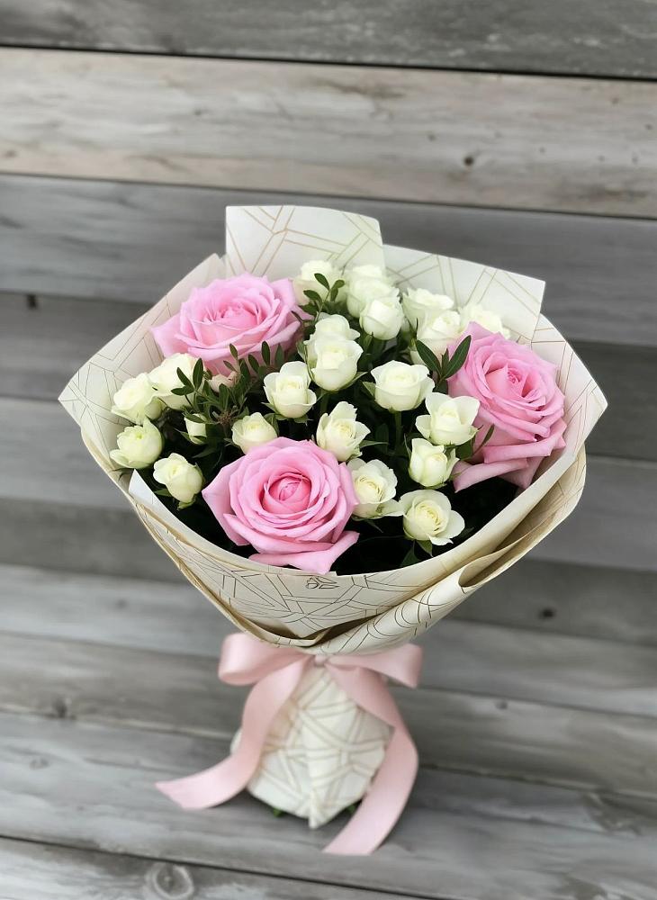 Букет цветов из: Розы в Листвянке