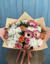 Букет цветов из:  Розы, Герберы и Хризантемы в Листвянке