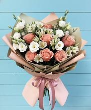 Букет цветов из:  Розы, Альстромерии и Лизиантусы в Листвянке