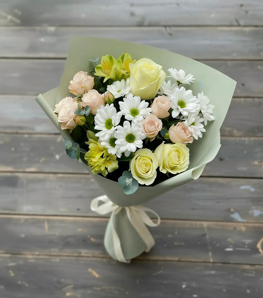 Букет цветов из: Альстромерии, Розы и Хризантемы в Листвянке