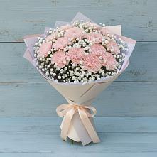 Букет цветов из:  Гвоздики в Листвянке