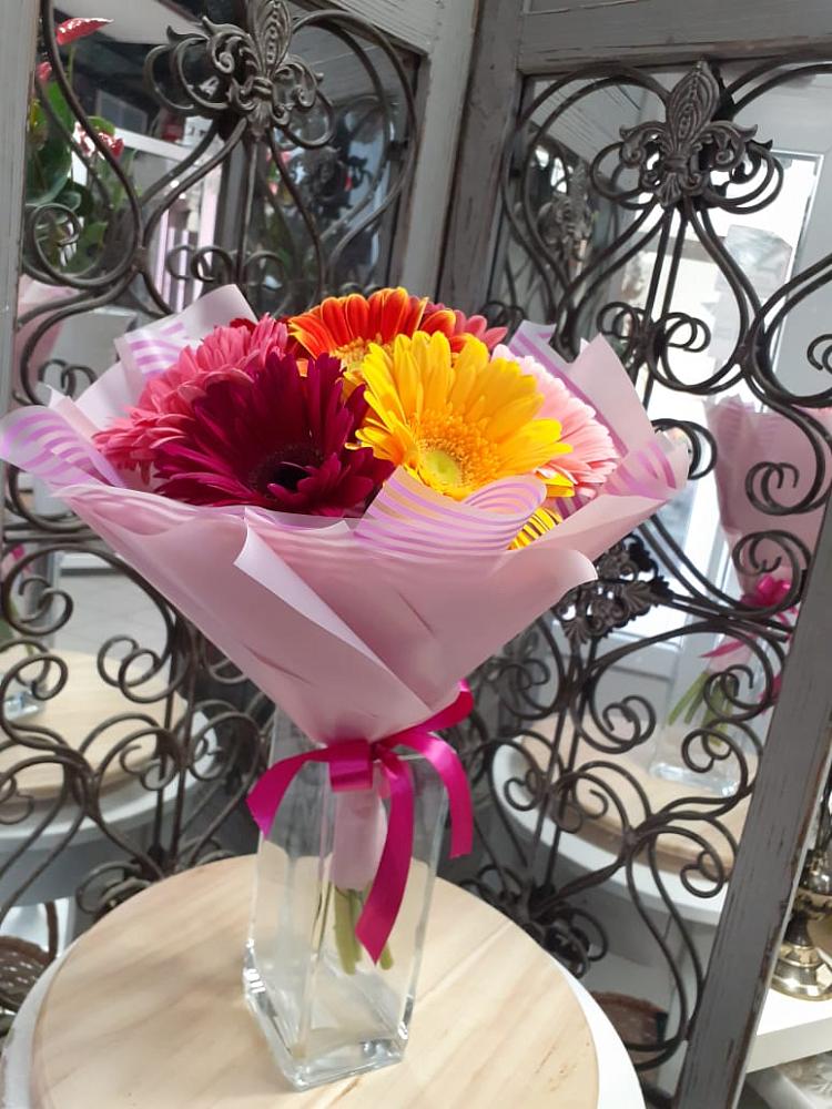 Букет цветов из: Герберы в Листвянке