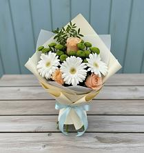 Букет цветов из:  Герберы, Розы и Хризантемы в Листвянке