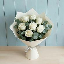 Букет Белые розы в Эвкалипте в Листвянке