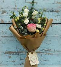 Букет цветов из:  Розы и Лизиантусы #REPLACE_PRED# Листвянке