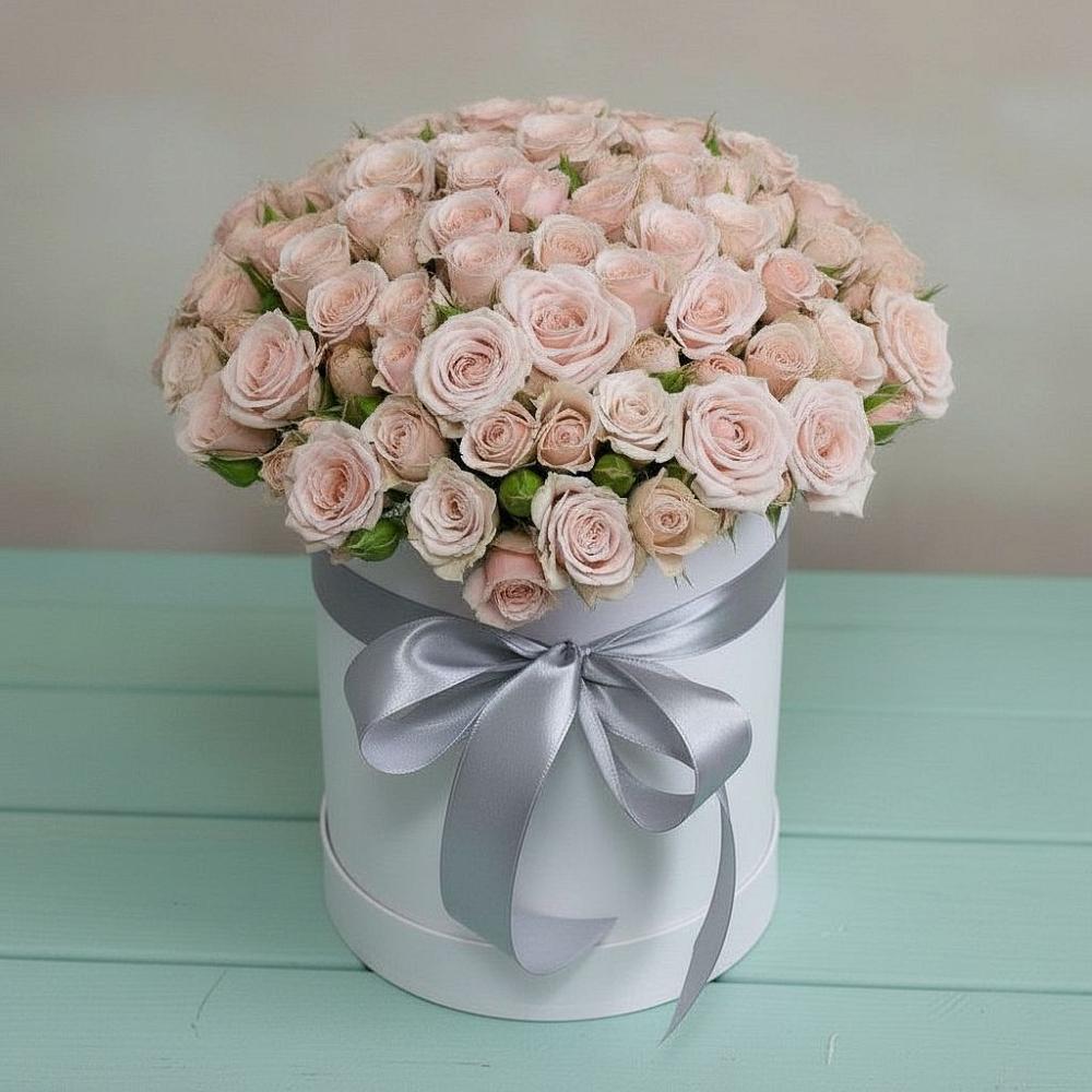 Цветочная композиция из Розы в шляпной коробке в Листвянке